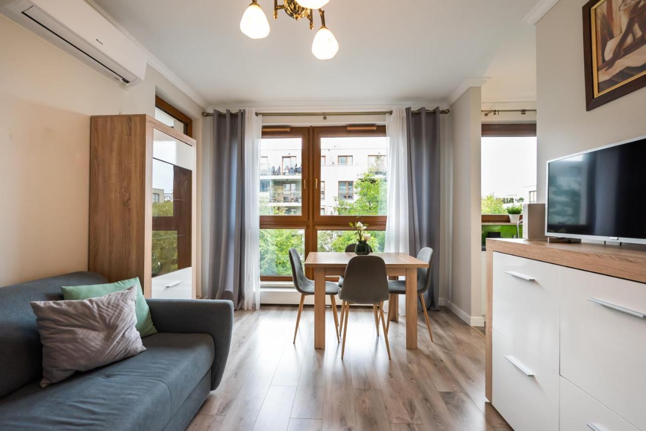 Prestige Verdant Apartment Warschau Buitenkant foto