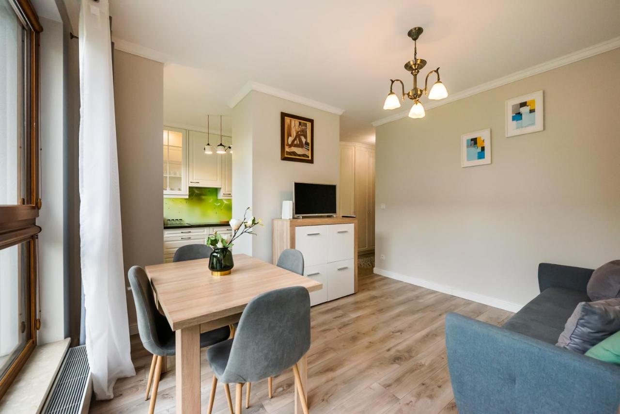 Prestige Verdant Apartment Warschau Buitenkant foto