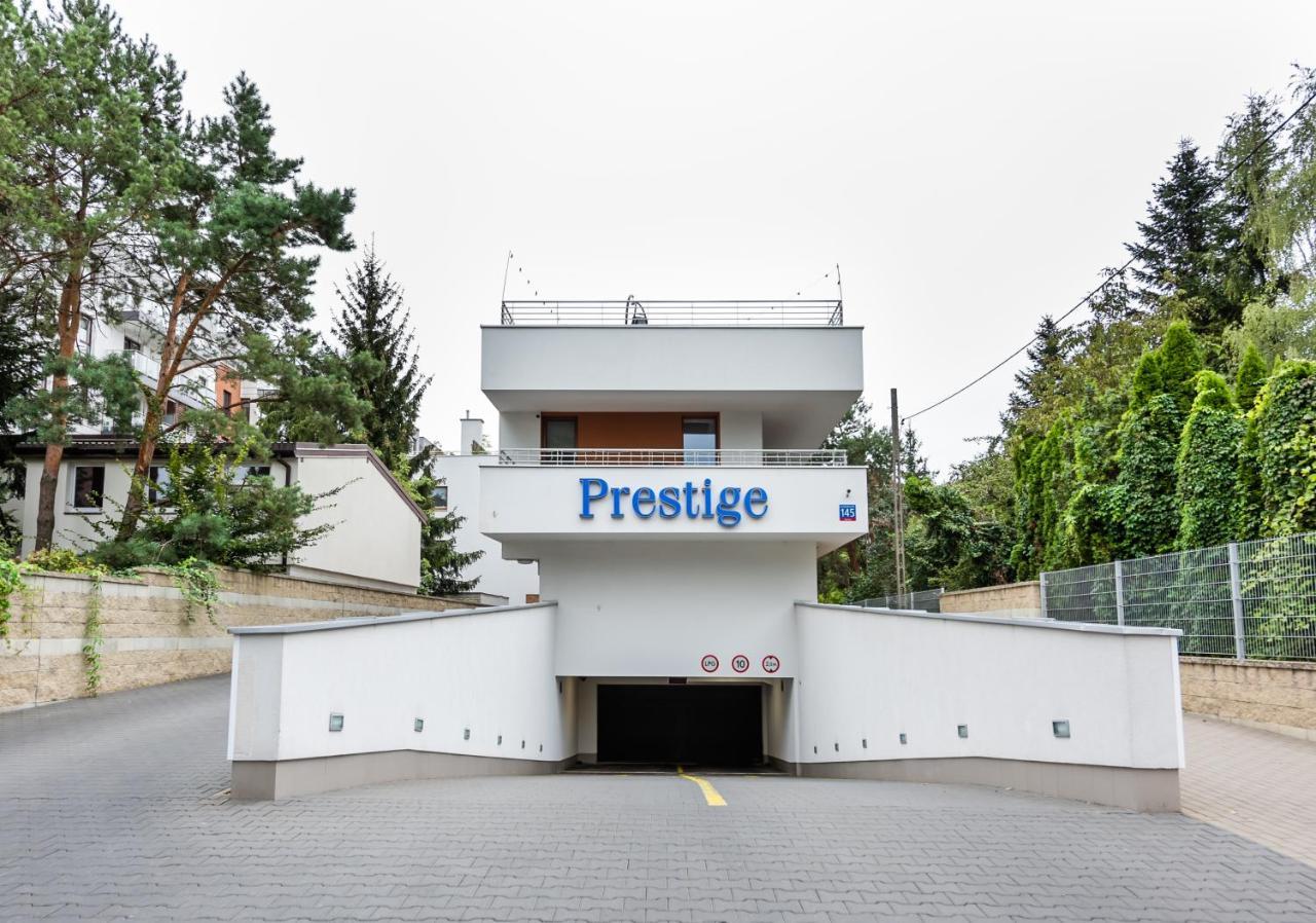 Prestige Verdant Apartment Warschau Buitenkant foto