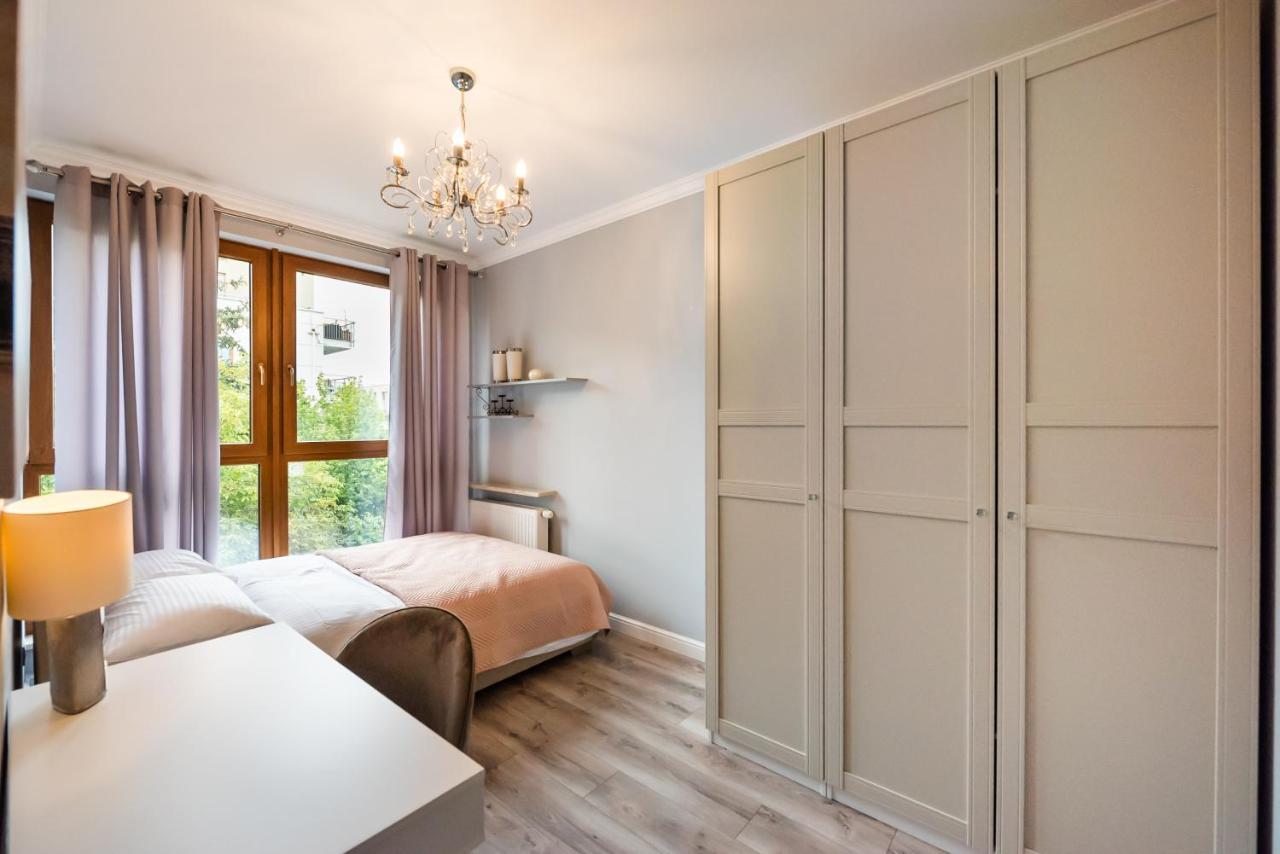 Prestige Verdant Apartment Warschau Buitenkant foto