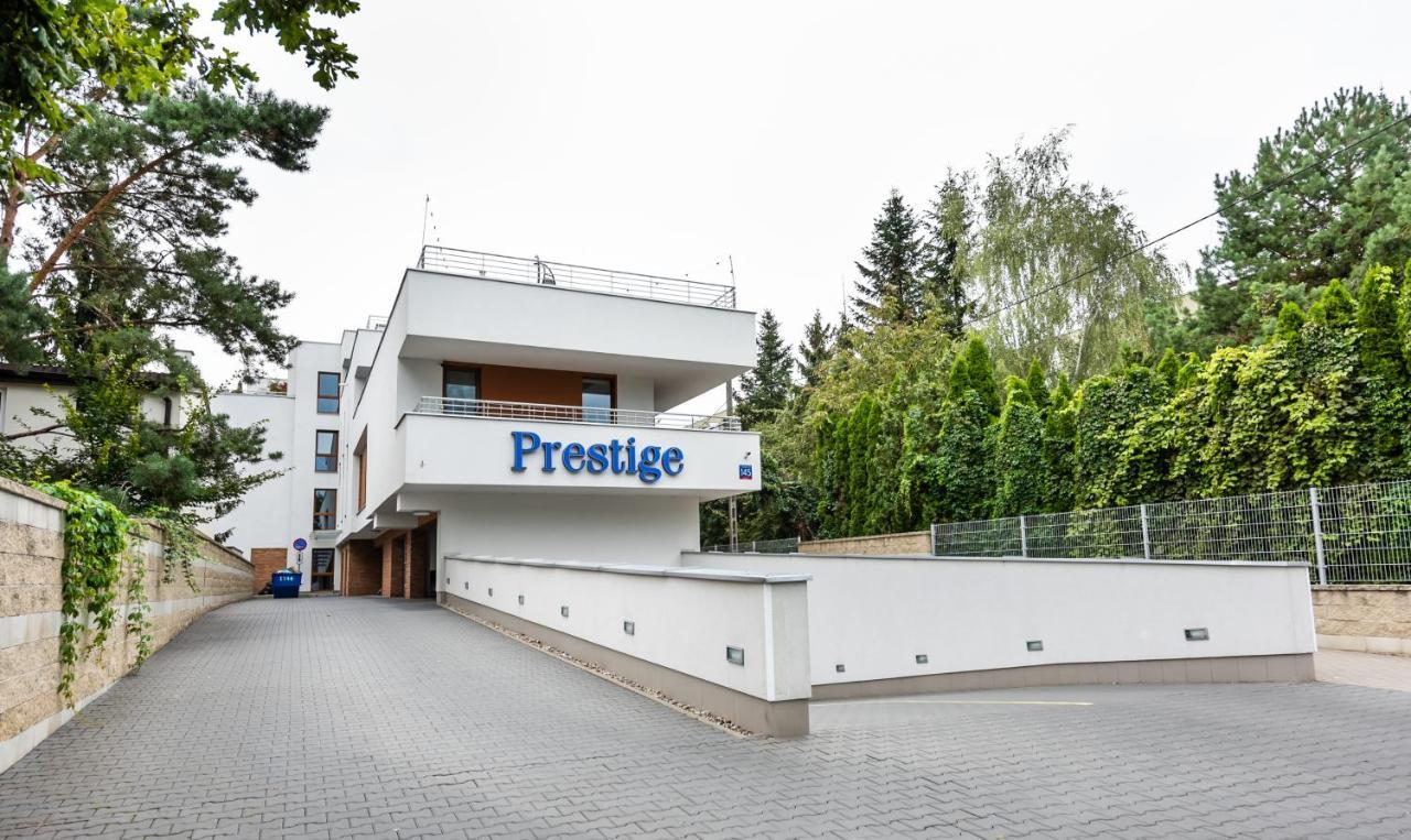 Prestige Verdant Apartment Warschau Buitenkant foto