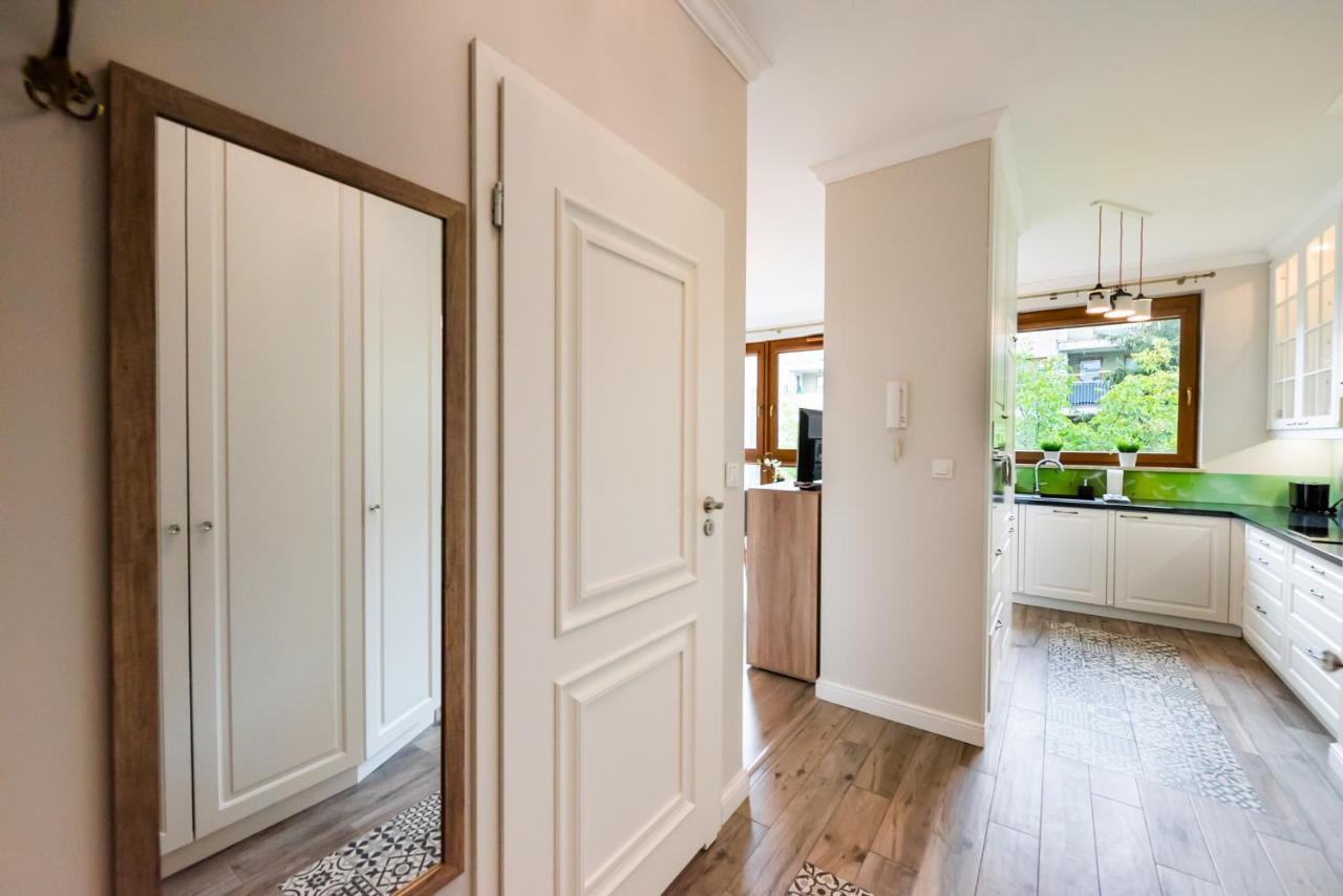 Prestige Verdant Apartment Warschau Buitenkant foto